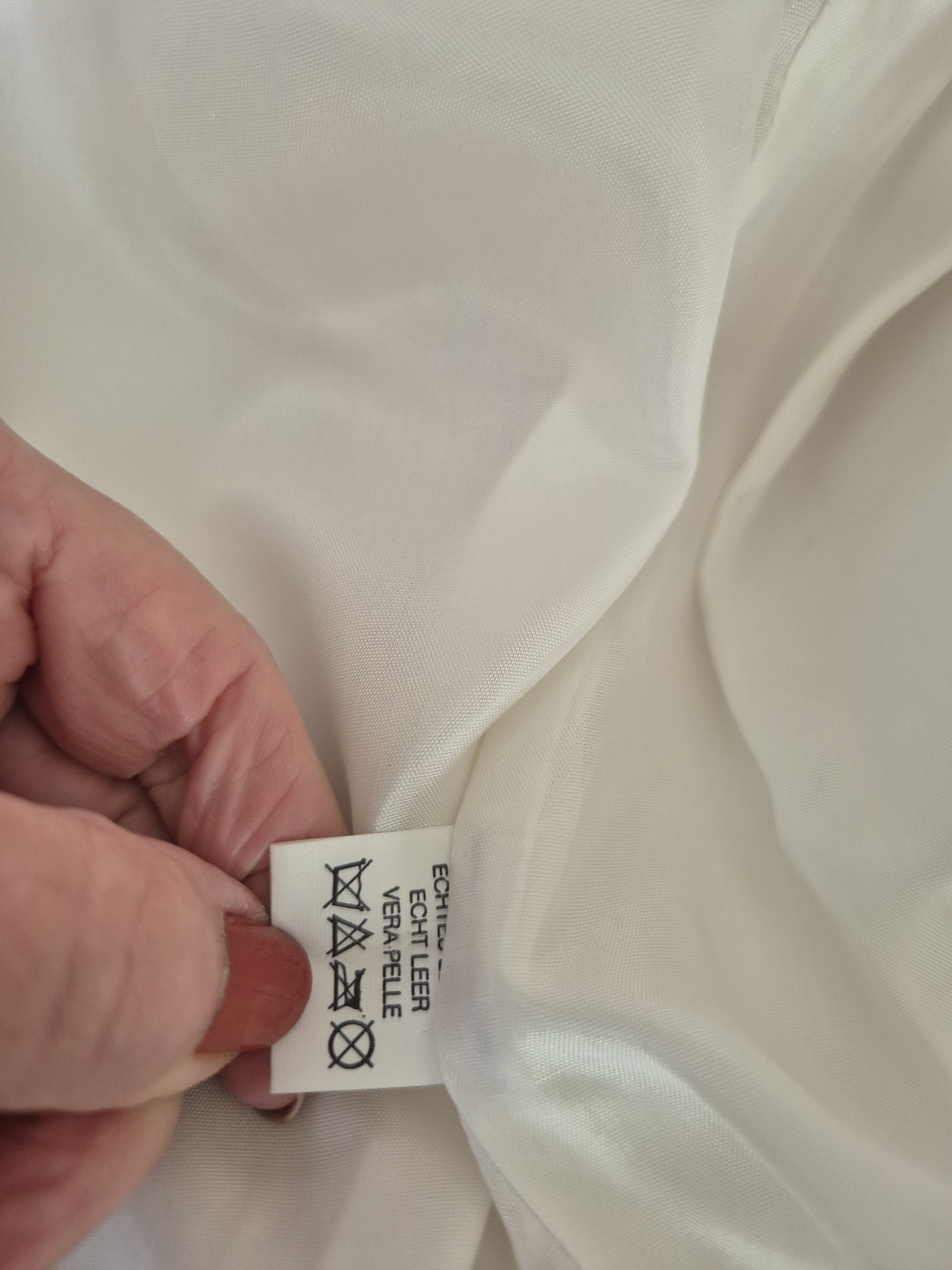 Salvatore Ferragamo White Softest Lamb Leather Cap-Sleeve Button Down Shirt Vest - Picture 4 of 4